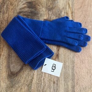 UGG Long Cuff Knit Gloves Electric Blue
